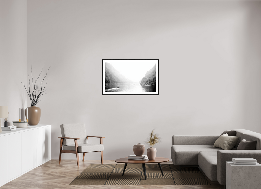 102.7 x 60 cm, Black Frames River Li
