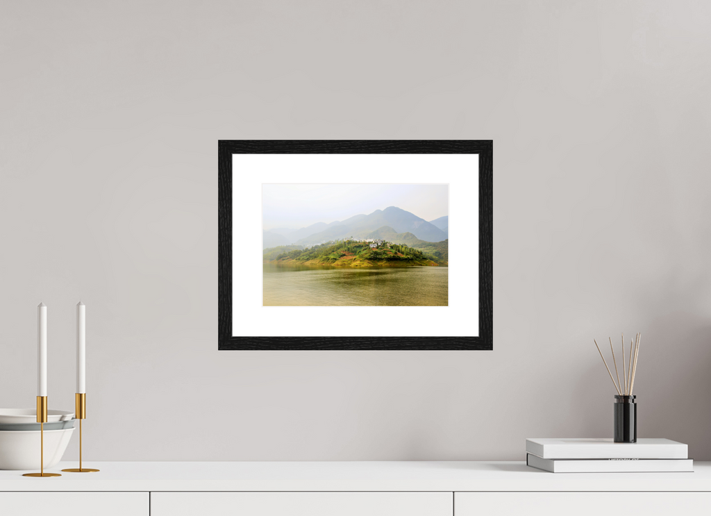 30 x 20 cm, Black Frames Mist along the Yangtze River