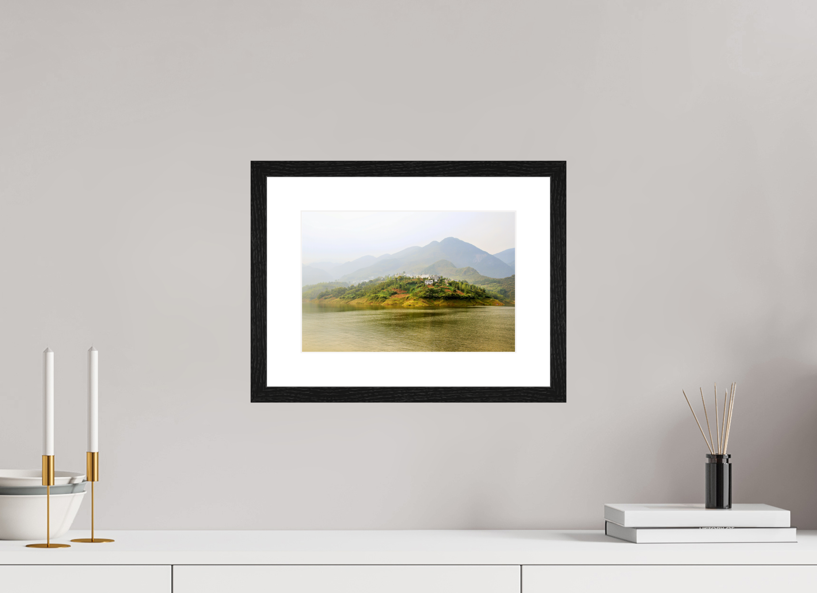 30 x 20 cm, Black Frames Mist along the Yangtze River