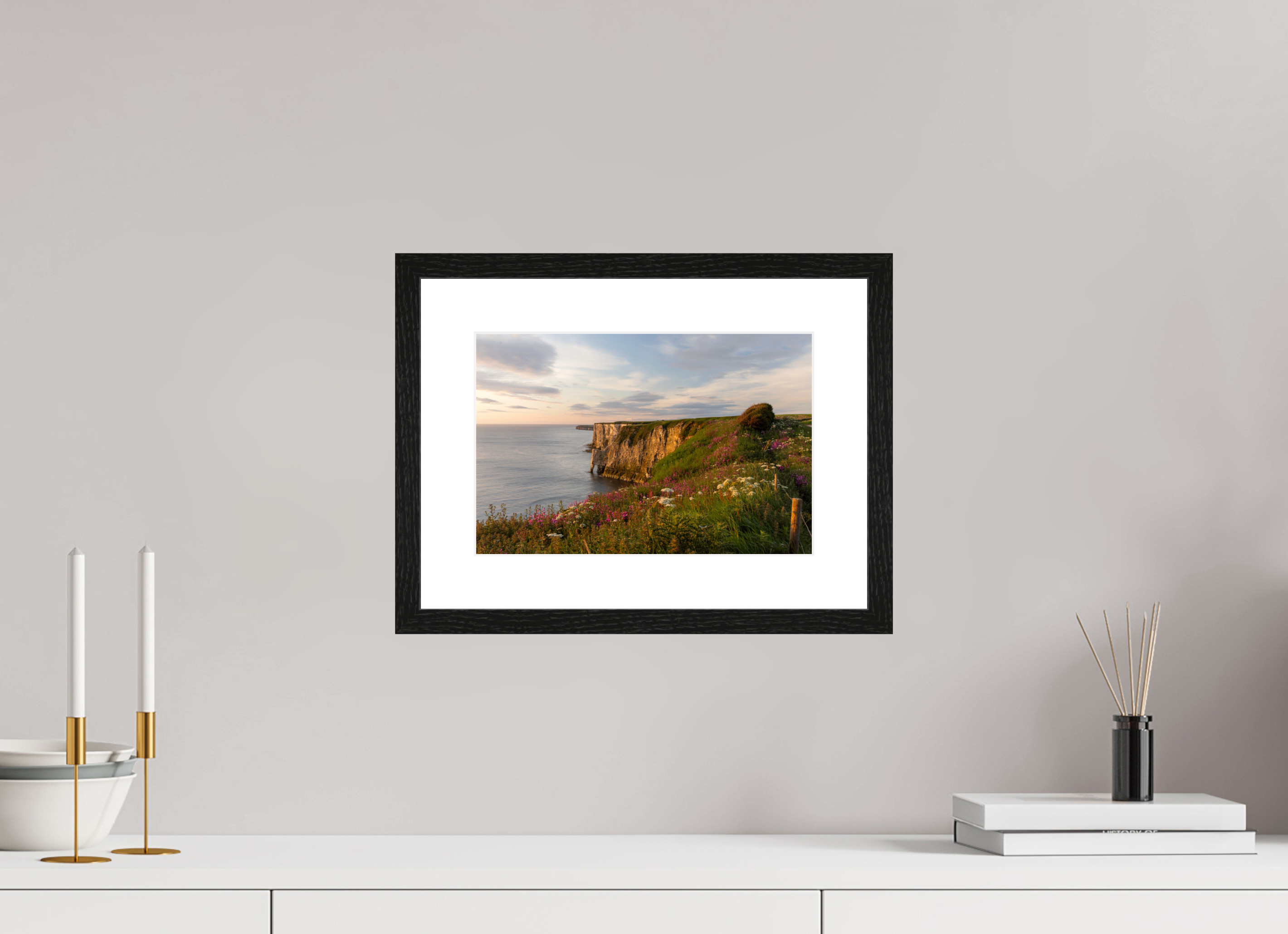 30 x 20 cm, Black Frames Bempton Cliffs