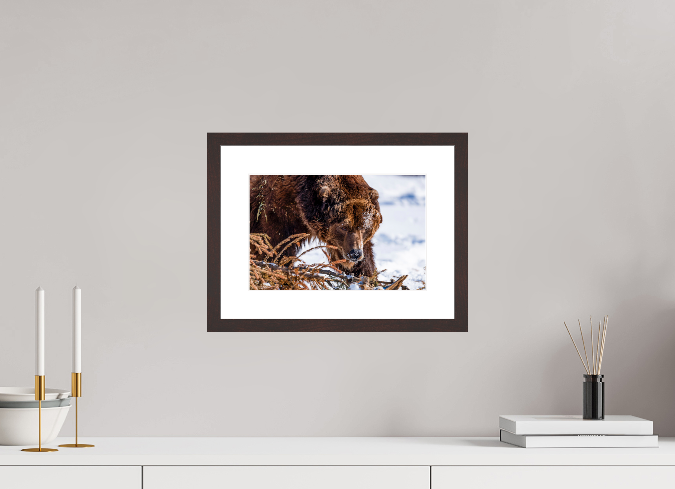 30 x 20 cm, Brown Frame Alaskan Bear